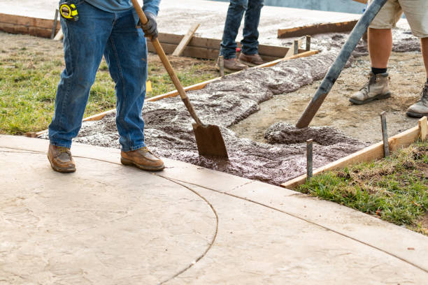 Best Concrete Driveway Installation  in Weimar, TX